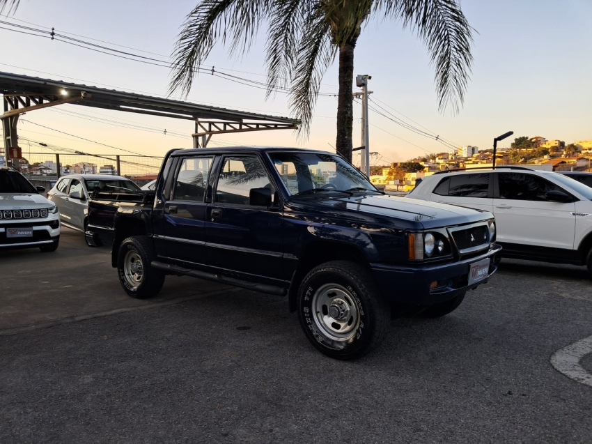 mitsubishi l200 2.5 gl 4x4 cd 8v turbo diesel 4p manual 20002
