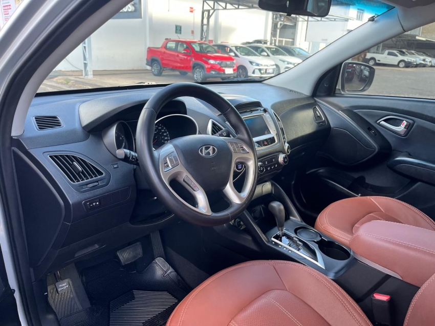 hyundai ix35 2.0 mpfi gls 16v flex 4p automatico 20156