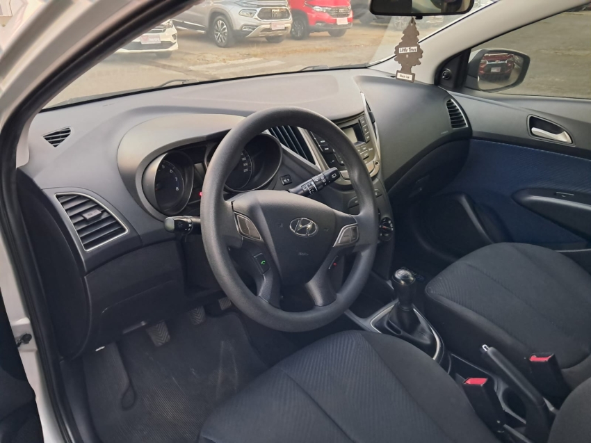 hyundai hb20 1.6 comfort plus 16v flex 4p manual 20136