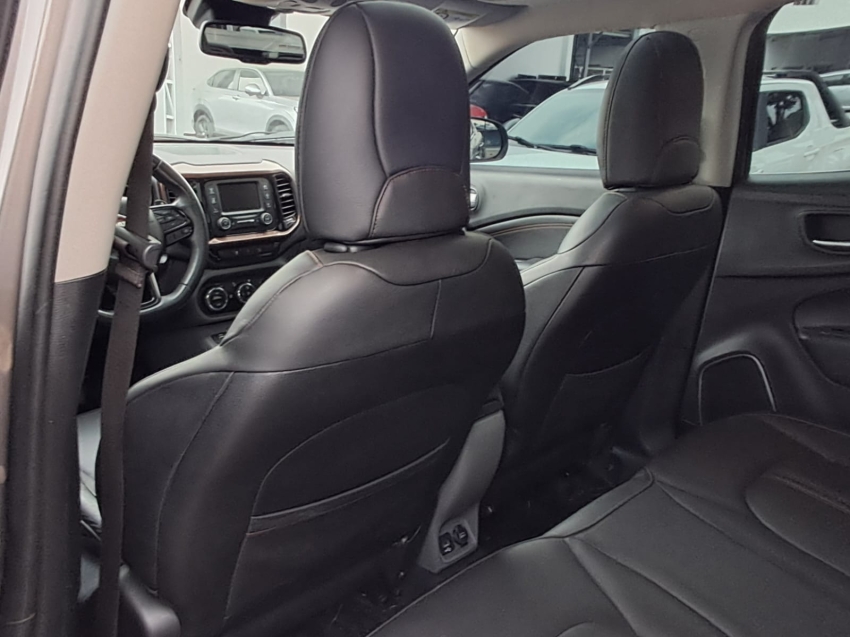 fiat toro 2.0 16v turbo diesel volcano 4wd at9 4p automatico 20198