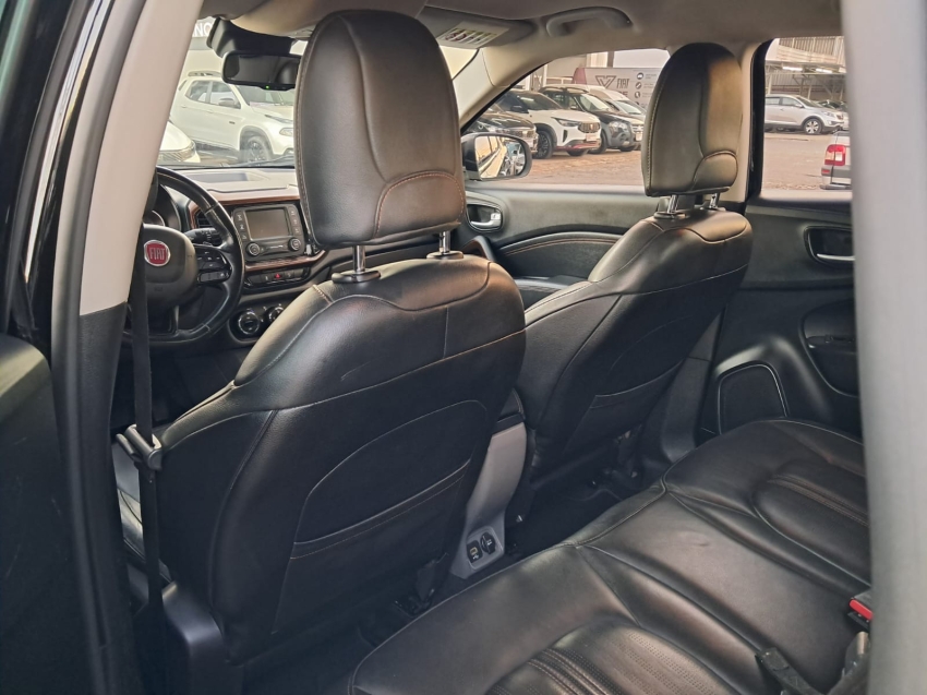 fiat toro 2.0 16v turbo diesel volcano 4wd at9 4p automatico 20178