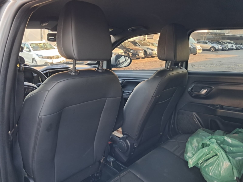 fiat strada 1.3 firefly flex volcano cd cvt 4p automatico 20248