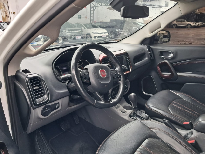fiat toro 2.4 16v multiair flex freedom at9 4p automatico 20186