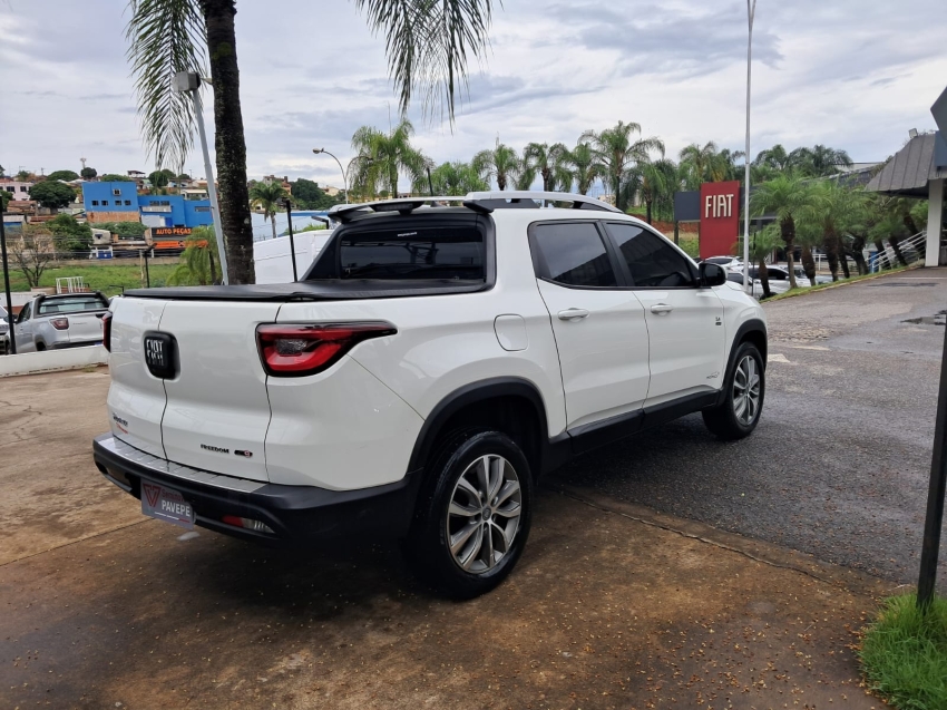 fiat toro 2.4 16v multiair flex freedom at9 4p automatico 20183