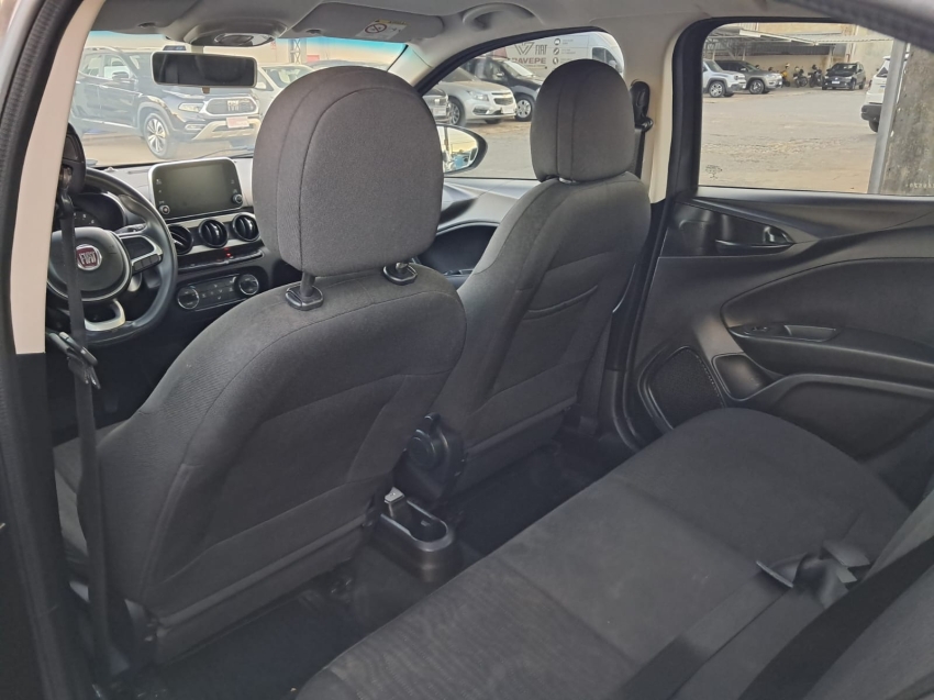 fiat cronos 1.3 firefly flex drive gsr 4p automatico 20208