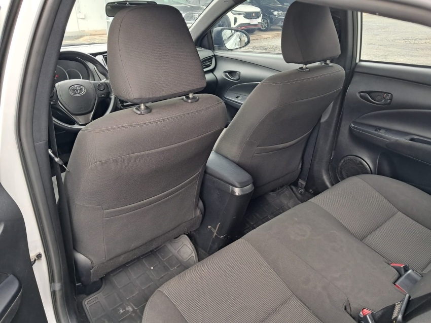 toyota yaris 1.5 16v flex xl multidrive 4p automatico 20257