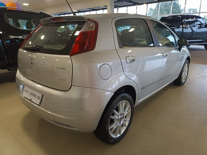 fiat punto 1.6 essence 16v flex 4p automatizado automatico 2011 fiat punto 1.6 essence 16v flex 4p automatizado automatico 2011