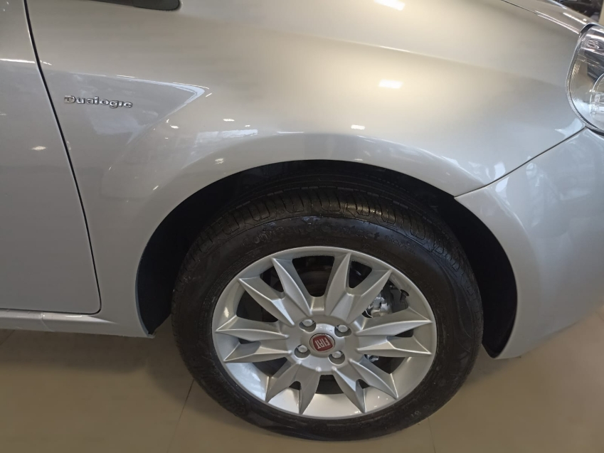 fiat punto 1.6 essence 16v flex 4p automatizado automatico 2011 fiat punto 1.6 essence 16v flex 4p automatizado automatico 2011
