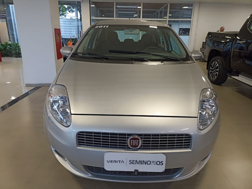 fiat punto 1.6 essence 16v flex 4p automatizado automatico 2011 fiat punto 1.6 essence 16v flex 4p automatizado automatico 2011