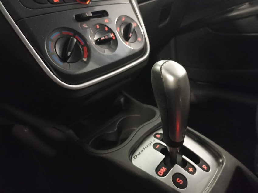 fiat punto 1.6 essence 16v flex 4p automatizado automatico 2011 fiat punto 1.6 essence 16v flex 4p automatizado automatico 2011