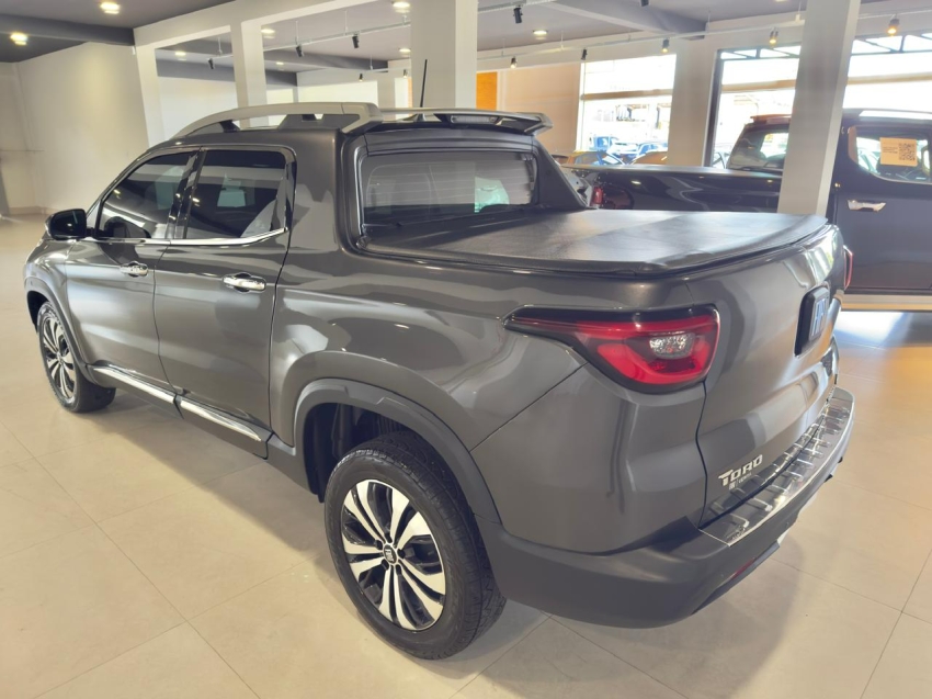 fiat toro 2.0 16v turbo diesel volcano 4wd at9 4p automatico 2025