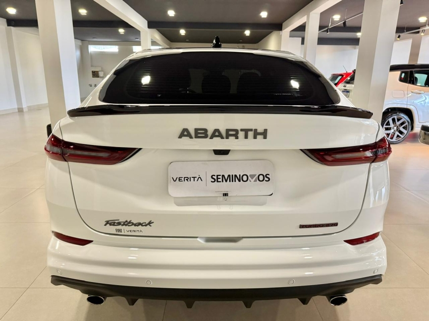 fiat fastback 1.3 turbo 270 flex abarth at6 4p automatico 2025 fiat fastback 1.3 turbo 270 flex abarth at6 4p automatico 2025