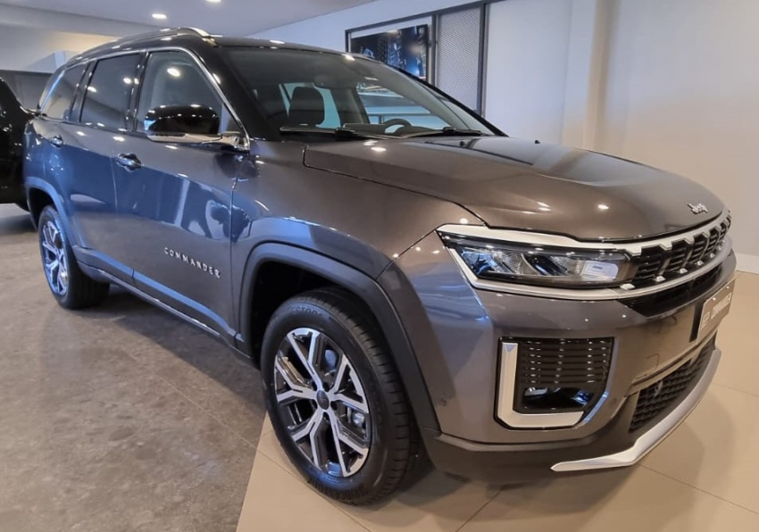 jeep commander 1.3 t270 turbo flex limited mhev at6 4p automatico 2027