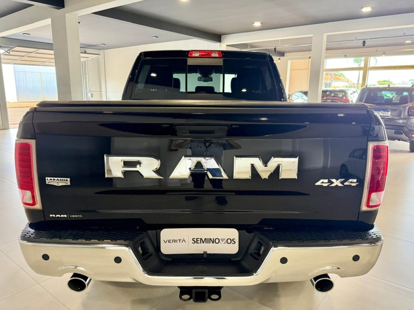 ram classic 5.7 v8 gasolina laramie cd 4x4 automatico 4p 20235