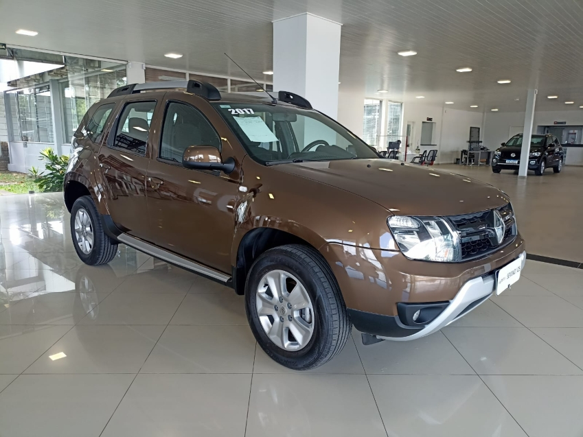 renault duster 2.0 dynamique 4x2 16v flex 4p automatico 2017