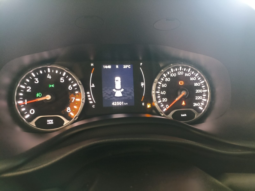 jeep renegade 1.8 16v flex longitude 4p automatico 20219