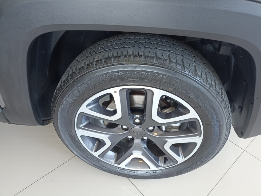 jeep renegade 1.8 16v flex longitude 4p automatico 20215