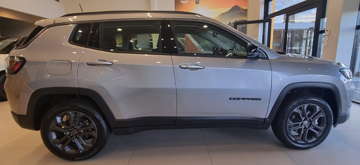 jeep compass 1.3 t270 turbo flex longitude at6 4p automatico 20265