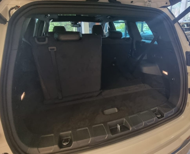 jeep commander 1.3 t270 turbo flex overland mhev at6 2.2 diesel 4p automatico 20271