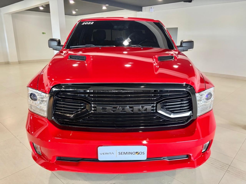 ram classic 5.7 v8 gasolina laramie night edition cd 4x4 automatico 4p 20221