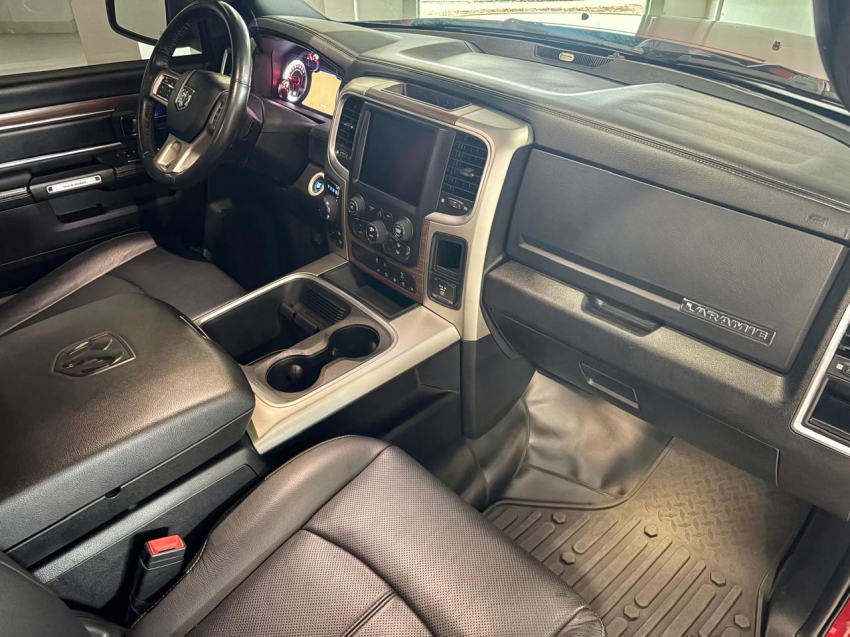 ram classic 5.7 v8 gasolina laramie night edition cd 4x4 automatico 4p 20226