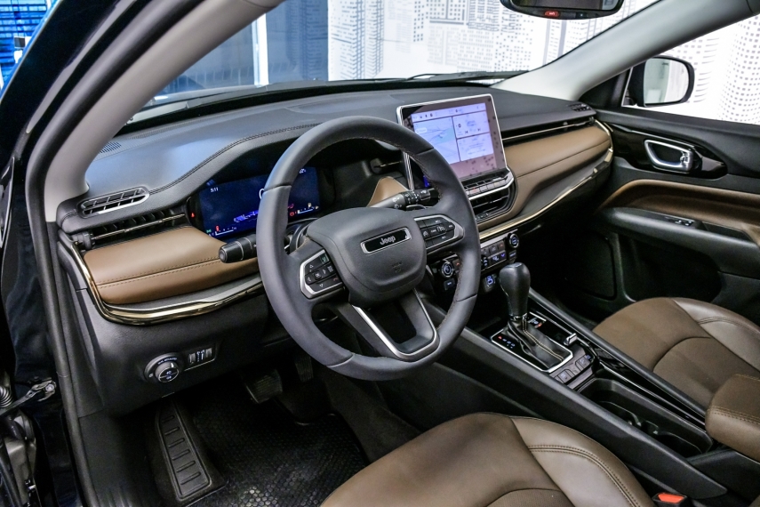 Carro JEEP COMPASS