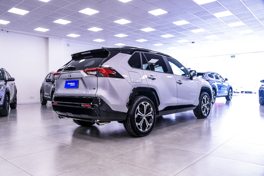 Carro Toyota RAV4