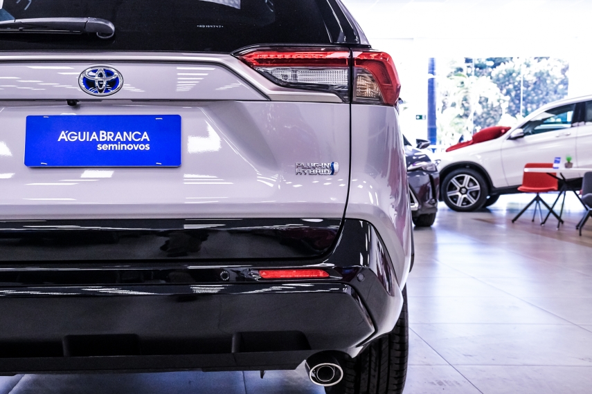 Carro Toyota RAV4