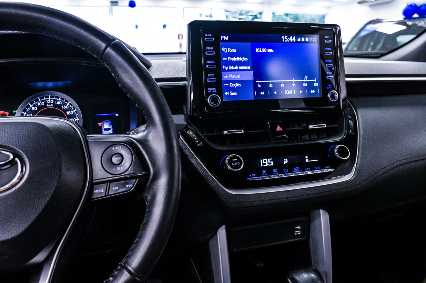 Toyota COROLLA CROSS 2.0 VVT-IE FLEX XRE DIRECT SHIFT 17