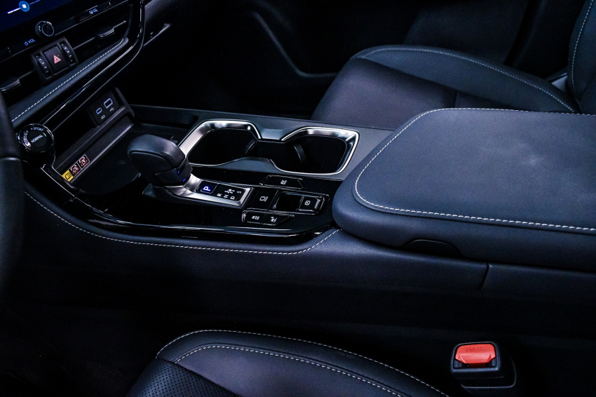 Lexus NX 350h 2.5 16V VVT-I HYBRID LUXURY CVT AWD 18