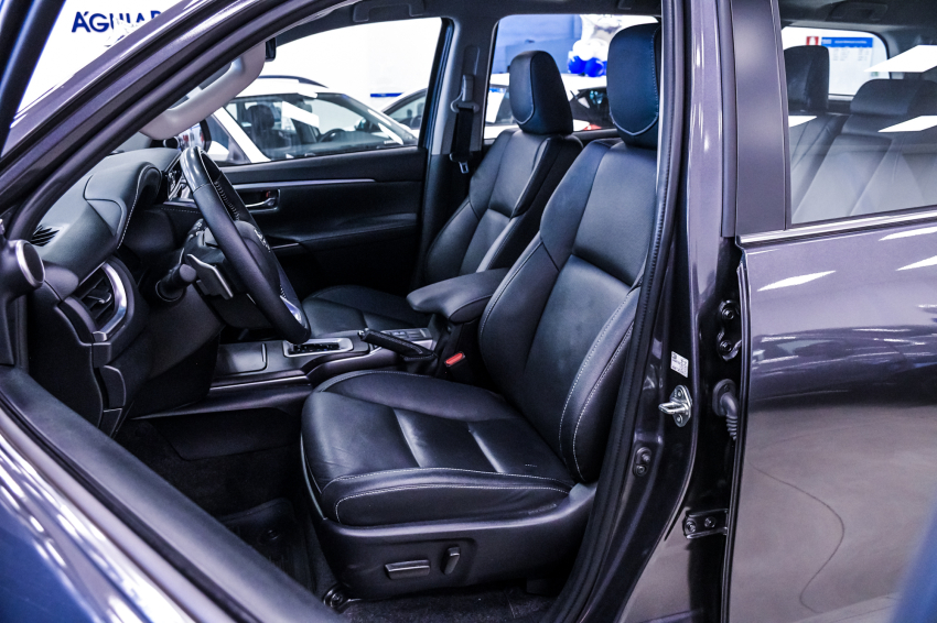 Toyota HILUX SW4 2.8 D-4D TURBO DIESEL SRX PLATINUM 7L 4X4 AUTOMÁTICO 21