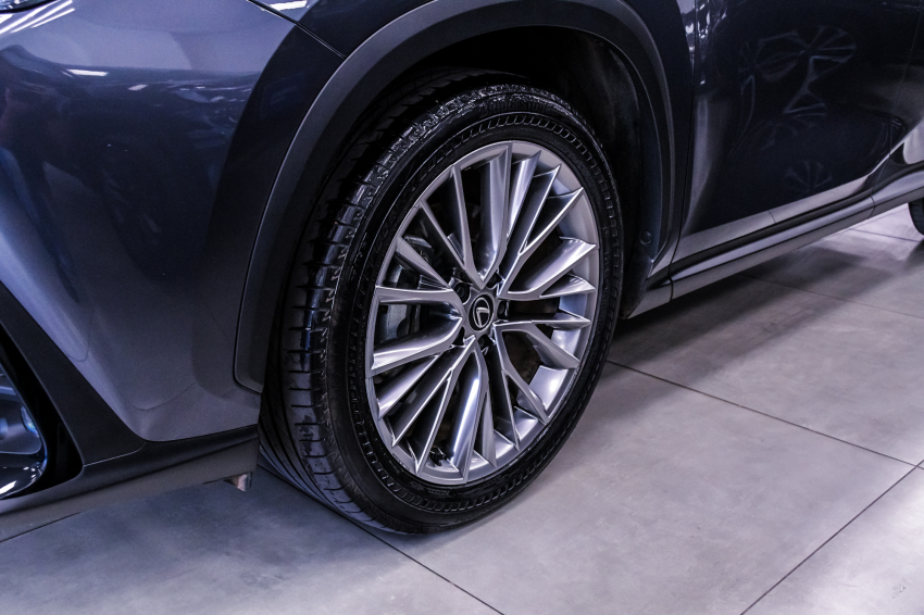 Lexus NX 350h 2.5 16V VVT-I HYBRID LUXURY CVT AWD 2