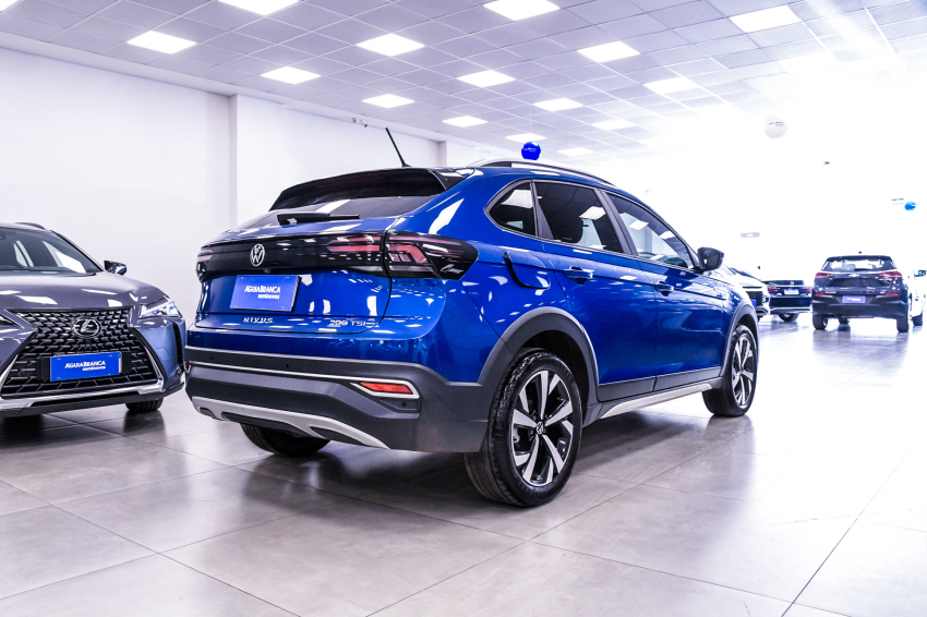 Volkswagen NIVUS 1.0 200 TSI TOTAL FLEX HIGHLINE AUTOMÁTICO 10