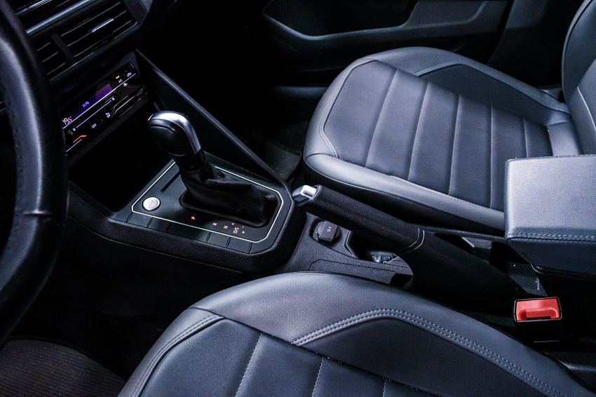 Volkswagen NIVUS 1.0 200 TSI TOTAL FLEX HIGHLINE AUTOMÁTICO 17