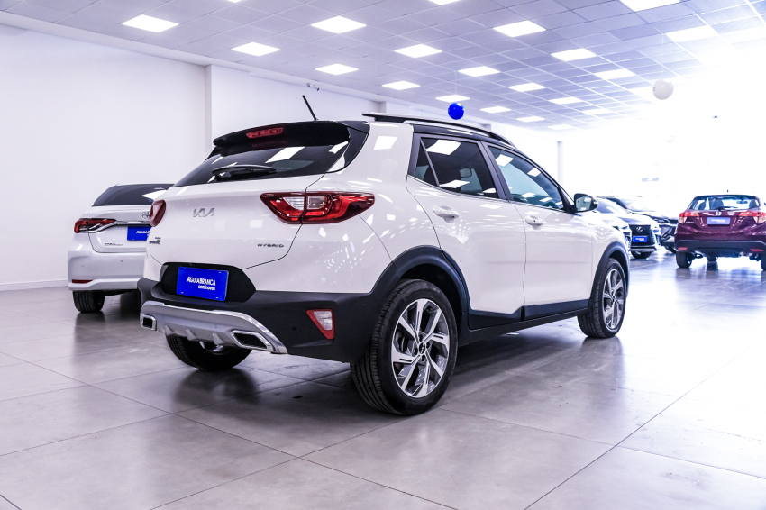 KIA STONIC 1.0 TGDI MHEV SX AUTOMÁTICO 10