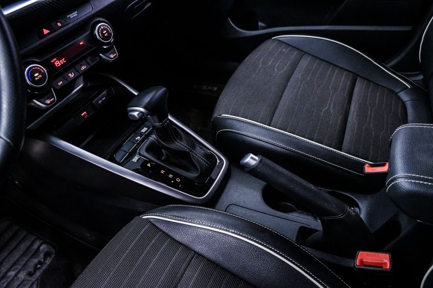 KIA STONIC 1.0 TGDI MHEV SX AUTOMÁTICO 17