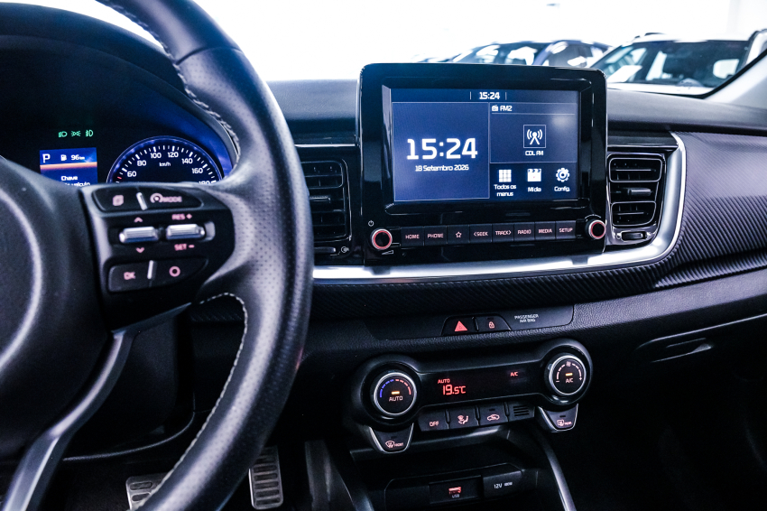 KIA STONIC 1.0 TGDI MHEV SX AUTOMÁTICO 16