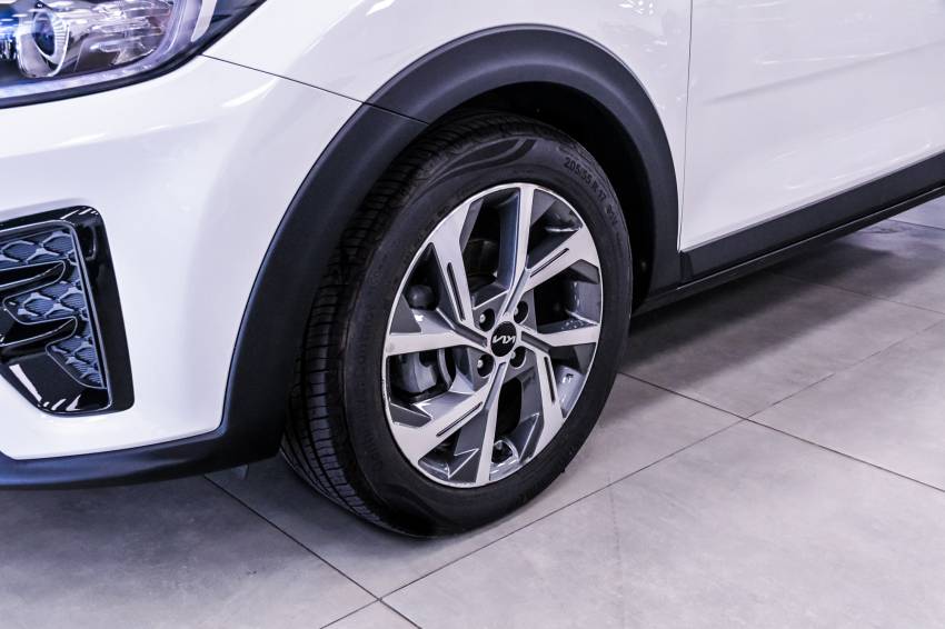 KIA STONIC 1.0 TGDI MHEV SX AUTOMÁTICO 2