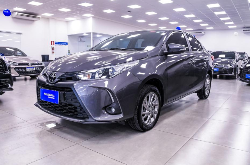 Toyota YARIS 1.5 16V FLEX SEDAN XS MULTIDRIVE