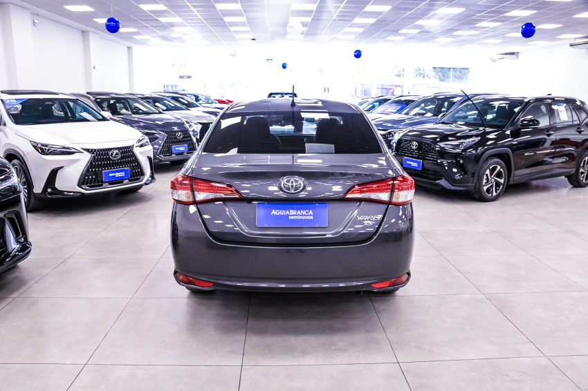 Toyota YARIS 1.5 16V FLEX SEDAN XS MULTIDRIVE 7