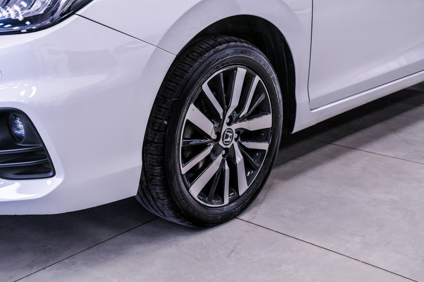 Honda CITY 1.5 i-VTEC FLEX TOURING CVT 2