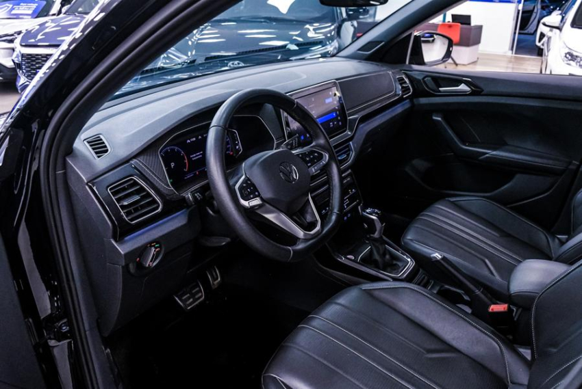 Volkswagen T-CROSS 1.4 250 TSI TOTAL FLEX HIGHLINE AUTOMÁTICO 12