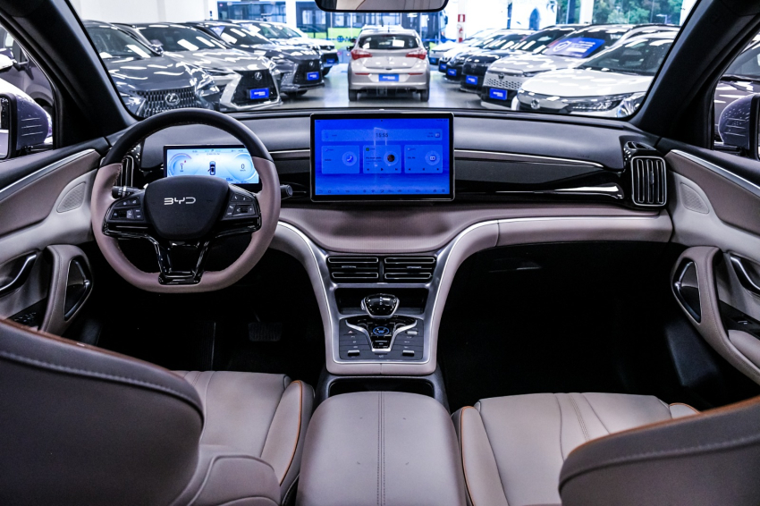 BYD SONG PRO 1.5 DM-I HÍBRIDO GL AUTOMÁTICO 14