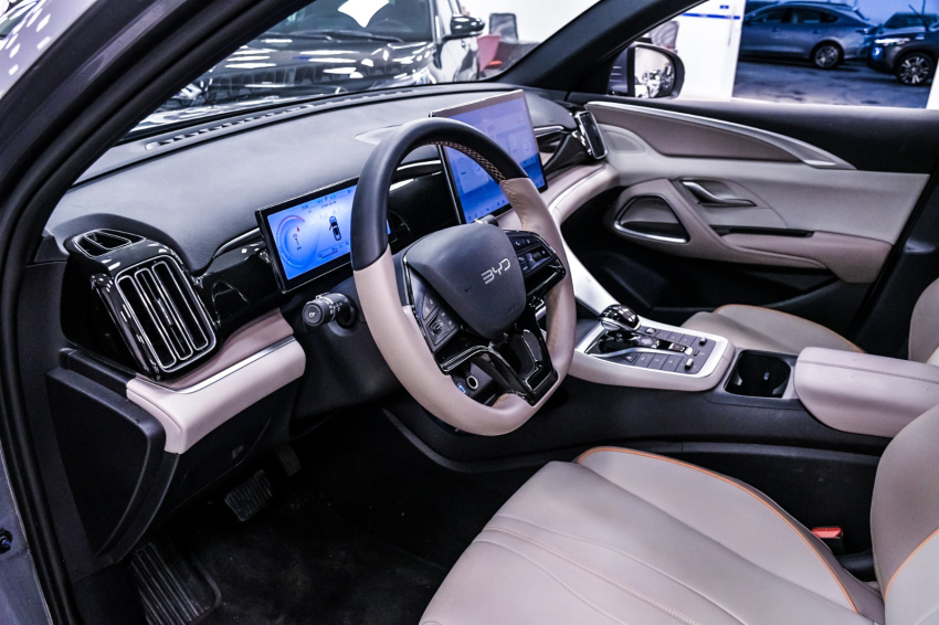 BYD SONG PRO 1.5 DM-I HÍBRIDO GL AUTOMÁTICO 13
