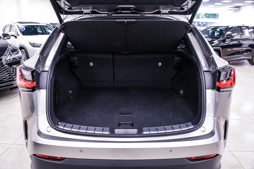 Lexus NX 350h 2.5 16V VVT-I HYBRID F-SPORT CVT AWD 11