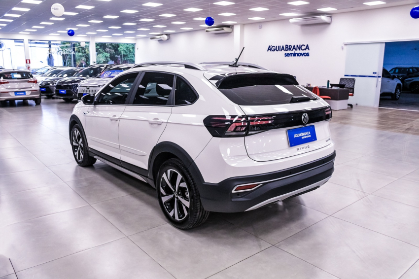 Volkswagen NIVUS 1.0 200 TSI TOTAL FLEX HIGHLINE AUTOMÁTICO 7