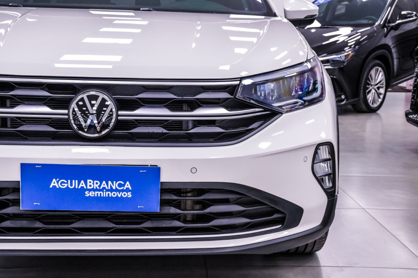Volkswagen NIVUS 1.0 200 TSI TOTAL FLEX HIGHLINE AUTOMÁTICO 4