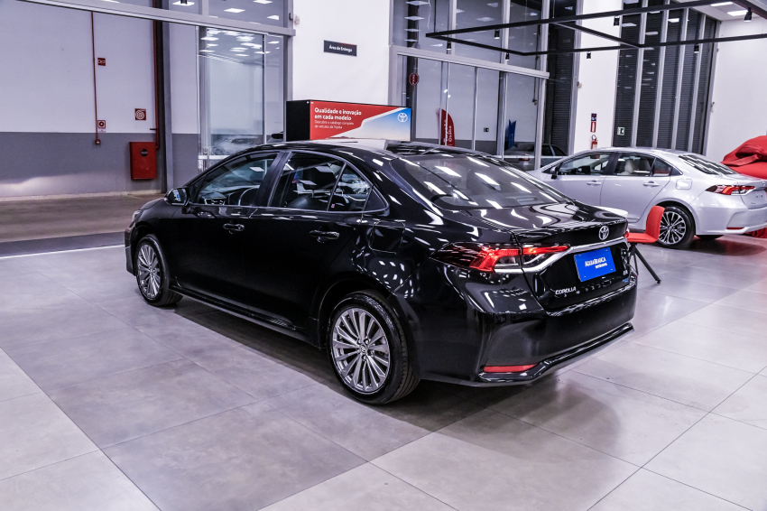 Toyota COROLLA 2.0 VVT-IE FLEX XEI DIRECT SHIFT 7