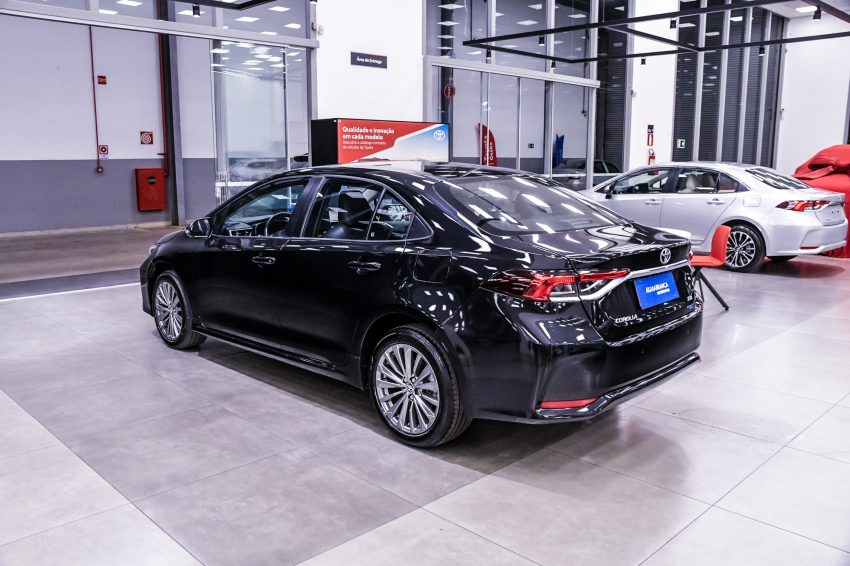 Toyota COROLLA 2.0 VVT-IE FLEX XEI DIRECT SHIFT 7