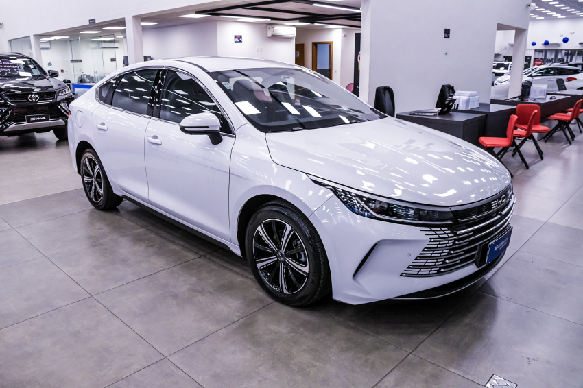 BYD KING 1.5 DM-I PHEV GL AUTOMÁTICO 5